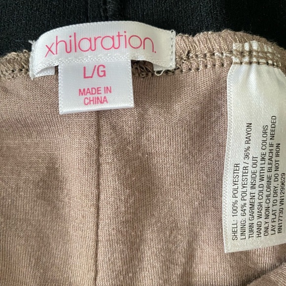 Xhilaration sequin crop pants Sz large (Cart A-117) - Picture 3 of 5